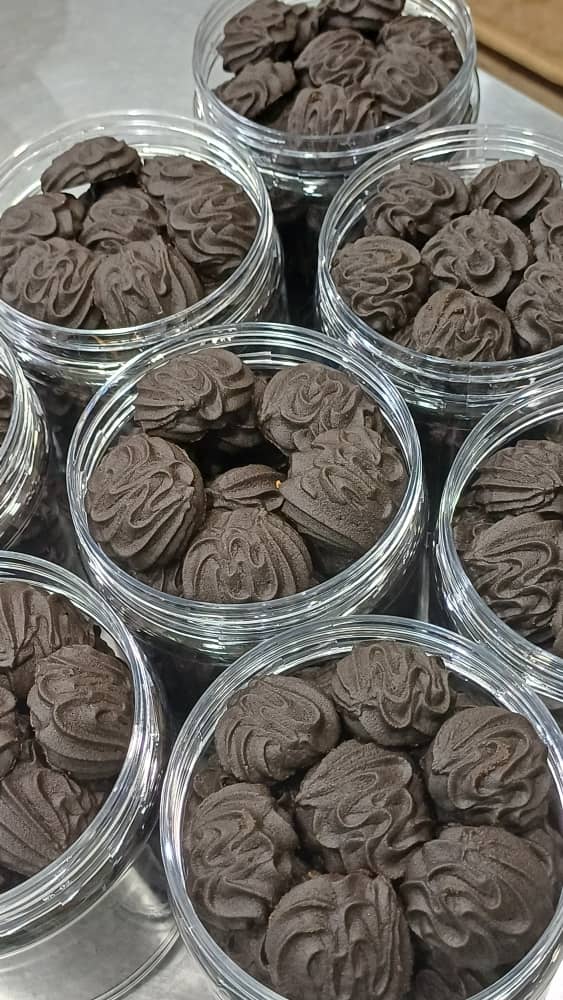 Classic Choc cookies